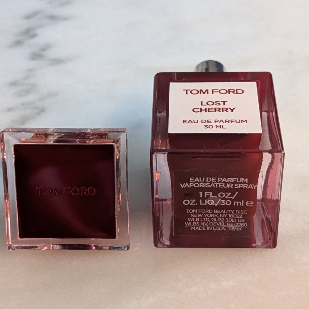 Tom Ford Lost Cherry 🍒 EDP 30 ml | Retail $280 | 😍🔥 Iconic Date Night Scent - Picture 10 of 13